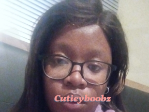 Cutieyboobz