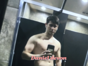 Daniel_devon