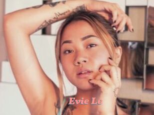 Evie_Le