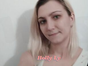 Holly_Ly