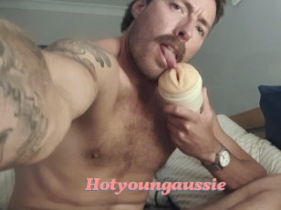 Hotyoungaussie