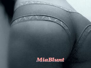 MiaBlunt