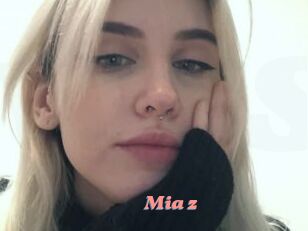 Mia_z