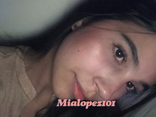 Mialopez101