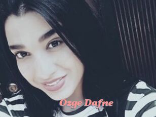 Ozge_Dafne