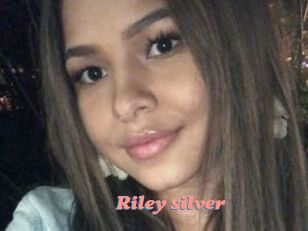 Riley_silver