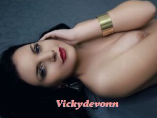 Vickydevonn